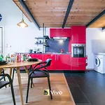 Vivo - Aquarium 3\', 2Br, Ac, Wifi, City Center